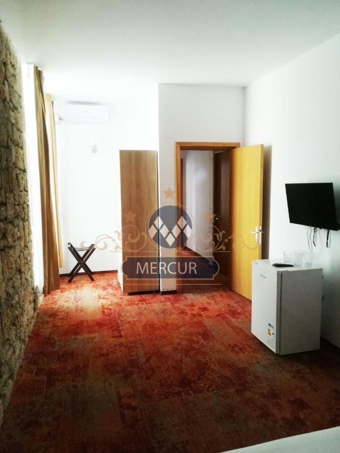 Hotel Mercur エフォリエ・スド エクステリア 写真